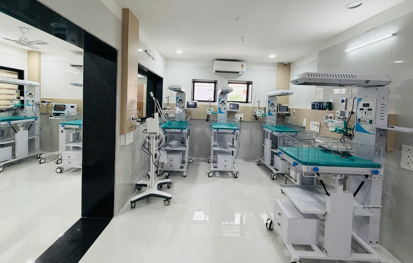 Level III NICU Intensive Care Ward
